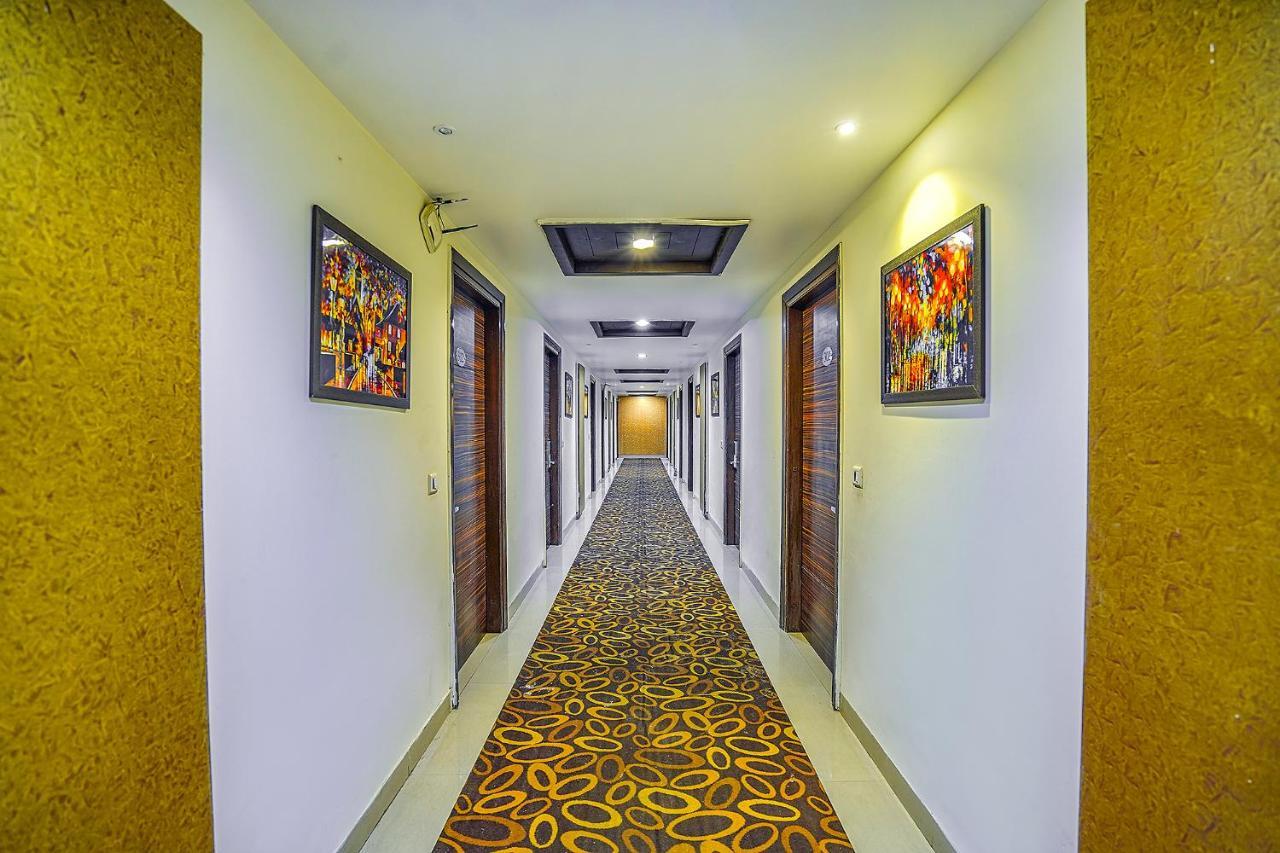 Fabhotel Prime Z Grand ลูดิฮานา ภายนอก รูปภาพ