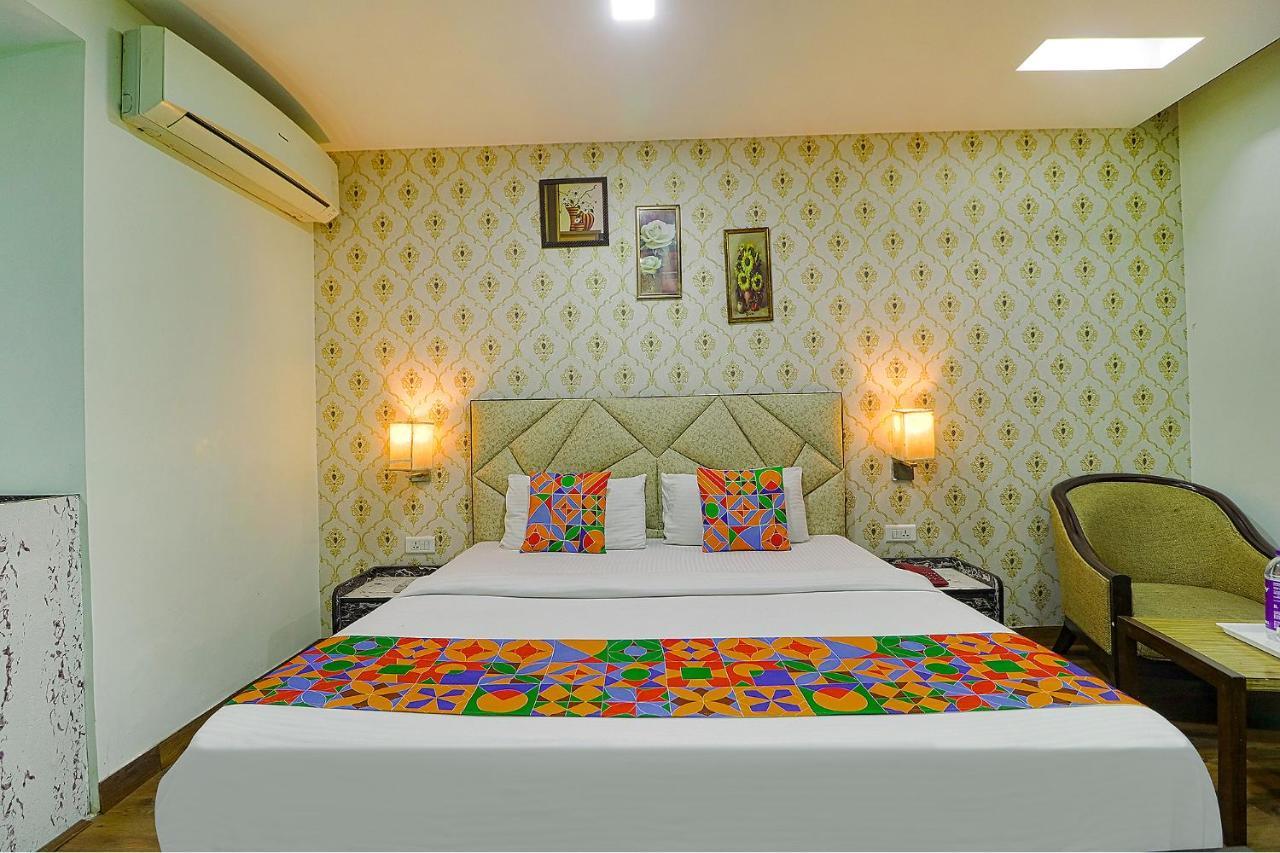 Fabhotel Prime Z Grand ลูดิฮานา ภายนอก รูปภาพ