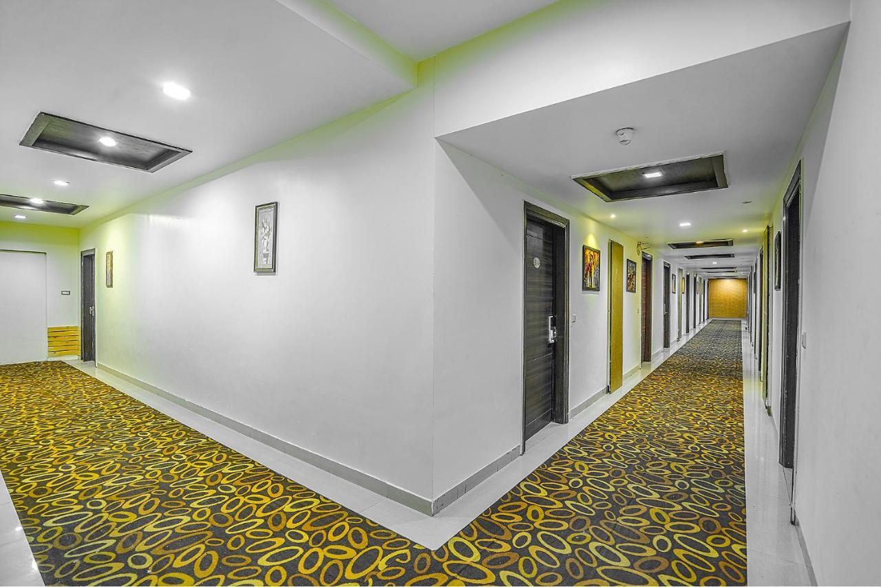 Fabhotel Prime Z Grand ลูดิฮานา ภายนอก รูปภาพ