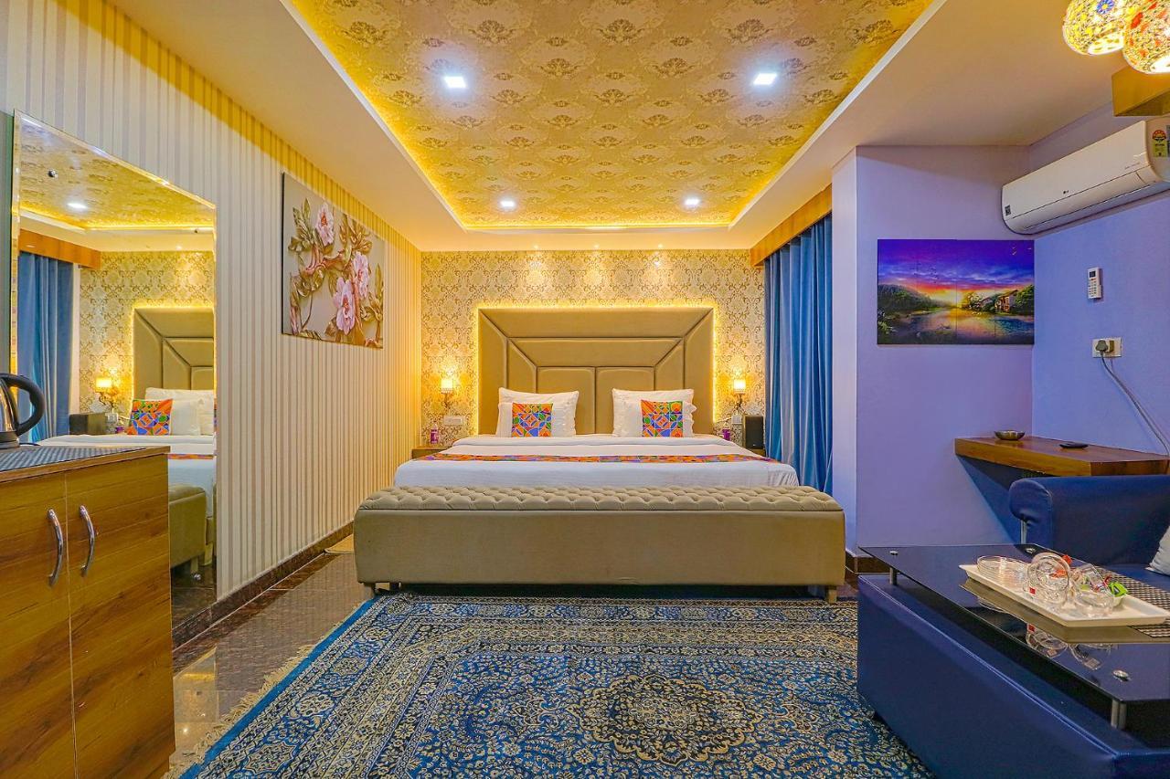 Fabhotel Prime Z Grand ลูดิฮานา ภายนอก รูปภาพ